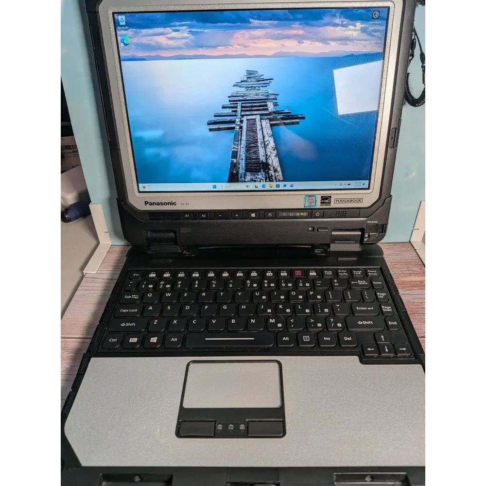 Panasonic Toughbook CF-33 Laptop i5-7300U 8GBRAM 256GBSSD Healthy Dual Batteries